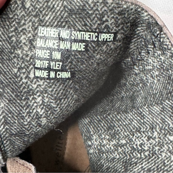 Earth Origins Paige Stone Bootie Size 10 Moto Buckle Block Heel - Picture 12 of 14